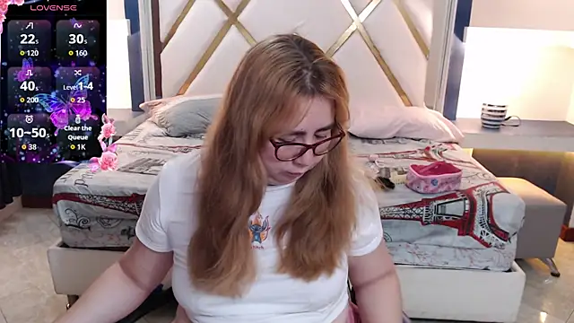 chloe prg online show from July 25, 2026, 3:59 am