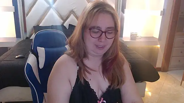 chloe prg online show from August 4, 2026, 2:37 am