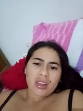 Snapshot of sweetfantacies18 chatting on October 22, 2025, 5:30 am sweetfantacies18 online show from October 22, 2025, 5:30 am