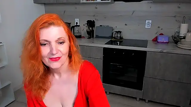 Snapshot of Fire-Fox-One chatting on June 6, 2026, 9:08 pm Fire-Fox-One online show from June 6, 2026, 9:08 pm