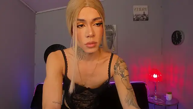 Camillesanto online show from March 18, 2025, 8:48 pm