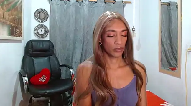 Dannacamilsaenz online show from February 8, 2025, 11:44 am