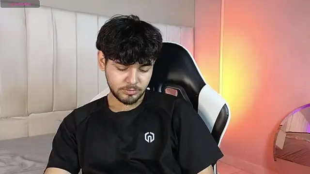 Samir bear online show from April 14, 2026, 12:33 pm