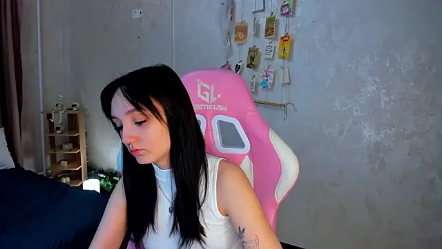 Snapshot of Cheryl__Brown chatting on November 10, 2025, 1:48 am Cheryl Brown online show from November 10, 2025, 1:48 am