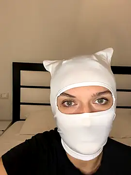 Snapshot of Nikki_Hoee chatting on November 2, 2025, 9:50 pm Nikki Hoee online show from November 2, 2025, 9:50 pm