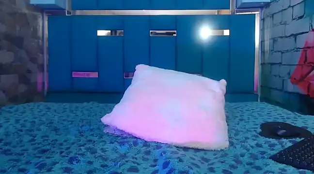 perfectlump online show from January 10, 2025, 11:29 pm
