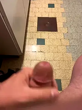 mikiss789 online show from November 25, 2025, 4:01 am