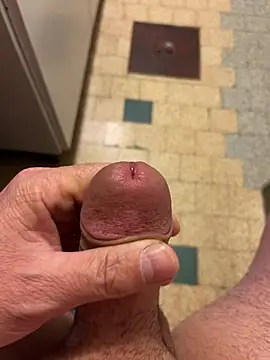 mikiss789 online show from February 15, 2026, 5:15 am