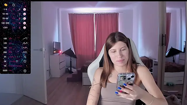 Snapshot of Agnes_Allenn chatting on February 22, 2025, 7:34 am Agnes Allenn online show from February 22, 2025, 7:34 am