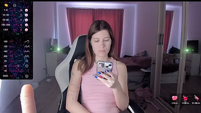 Snapshot of Agnes_Allenn chatting on February 24, 2025, 7:44 am Agnes Allenn online show from February 24, 2025, 7:44 am