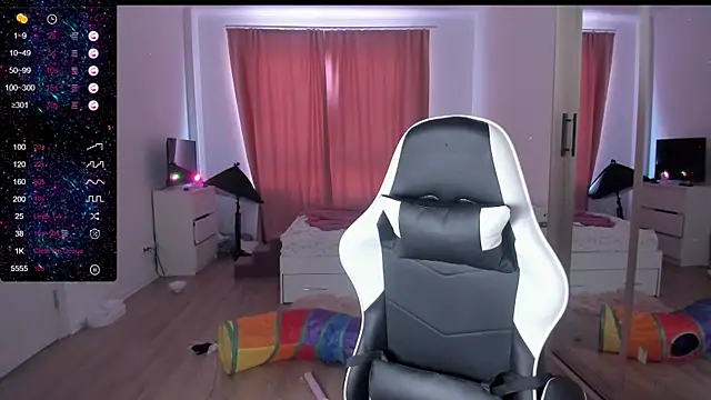 Snapshot of Agnes_Allenn chatting on February 25, 2025, 9:31 am Agnes Allenn online show from February 25, 2025, 9:31 am