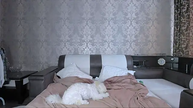 Snapshot of Agnes_Allenn chatting on September 22, 2025, 10:28 am Agnes Allenn online show from September 22, 2025, 10:28 am