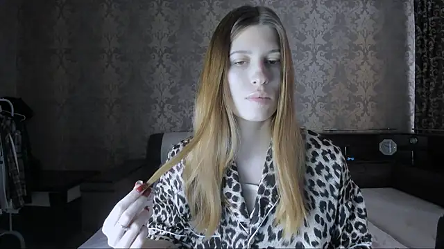 Snapshot of Agnes_Allenn chatting on October 9, 2025, 10:46 am Agnes Allenn online show from October 9, 2025, 10:46 am