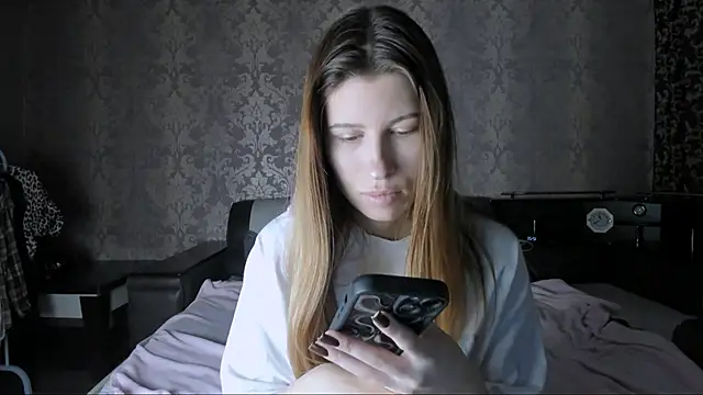 Snapshot of Agnes_Allenn chatting on October 20, 2025, 9:21 am Agnes Allenn online show from October 20, 2025, 9:21 am