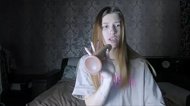 Snapshot of Agnes_Allenn chatting on October 26, 2025, 5:08 pm Agnes Allenn online show from October 26, 2025, 5:08 pm