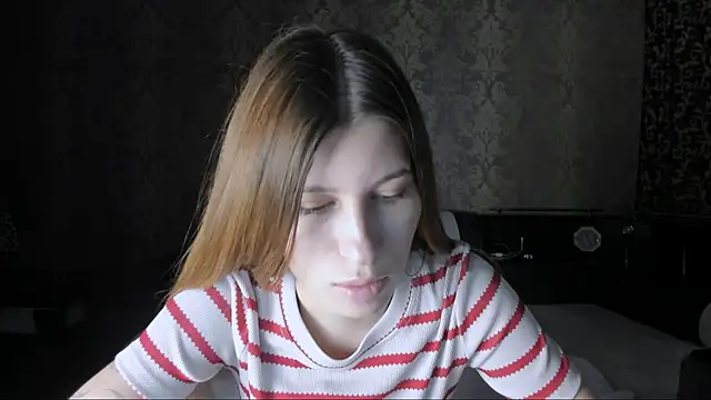 Snapshot of Agnes_Allenn chatting on October 28, 2025, 9:35 am Agnes Allenn online show from October 28, 2025, 9:35 am