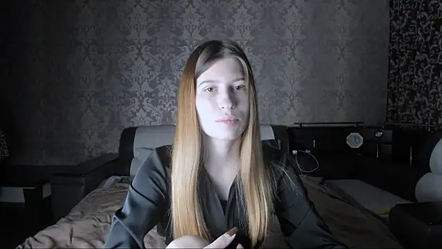 Snapshot of Agnes_Allenn chatting on November 4, 2025, 8:35 am Agnes Allenn online show from November 4, 2025, 8:35 am