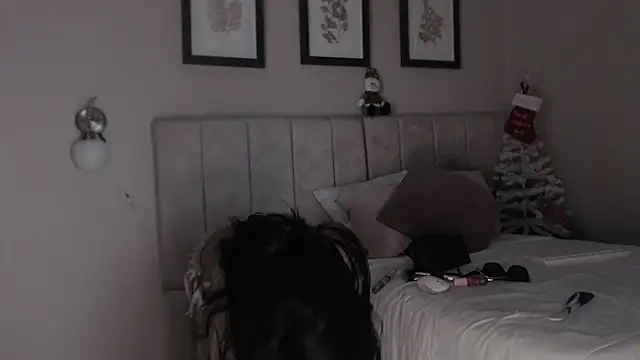  dakota a online show from December 19, 2025, 2:46 pm