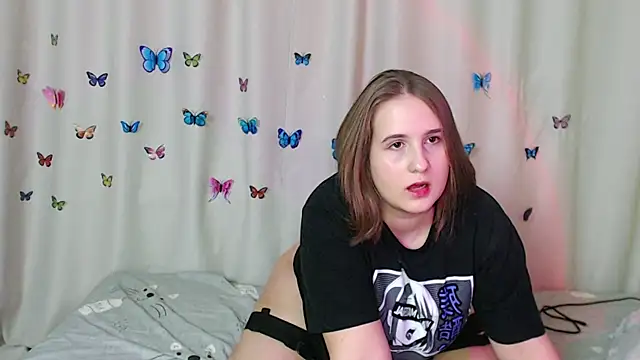 Snapshot of Phantommira chatting on January 9, 2025, 7:50 pm Phantommira online show from January 9, 2025, 7:50 pm