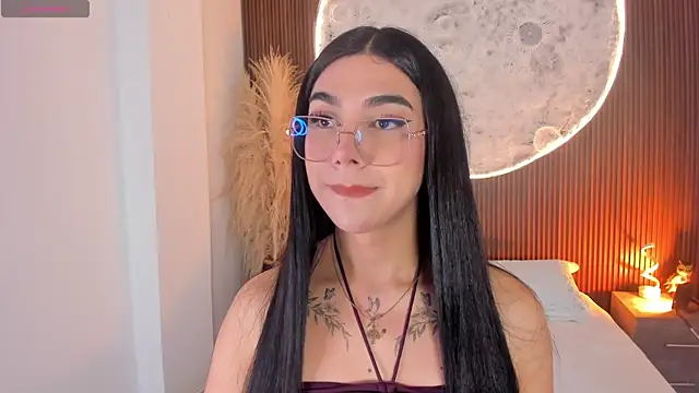 RoseCassie online show from February 5, 2026, 1:38 pm