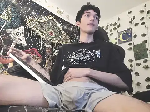 Snapshot of skinny_dann chatting on July 15, 2026, 4:29 am skinny dann online show from July 15, 2026, 4:29 am