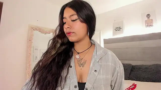 Snapshot of Katta_ossa chatting on January 8, 2025, 7:56 pm Katta ossa online show from January 8, 2025, 7:56 pm