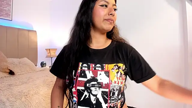 Snapshot of Katta_ossa chatting on February 6, 2025, 11:26 pm Katta ossa online show from February 6, 2025, 11:26 pm