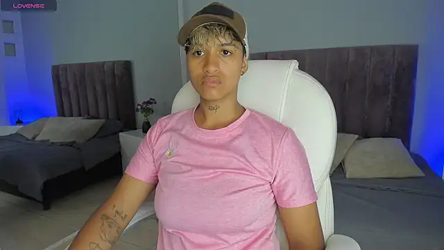 Snapshot of Dominick_jones chatting on January 22, 2025, 7:24 pm Dominick jones online show from January 22, 2025, 7:24 pm