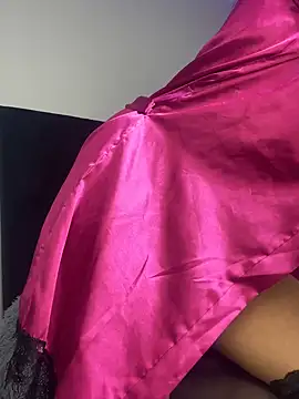 AlejandritaMilano online show from July 25, 2026, 10:40 pm
