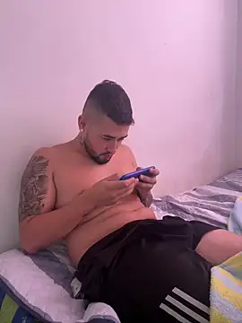 Snapshot of miia-liiam chatting on January 14, 2025, 3:15 pm miia-liiam online show from January 14, 2025, 3:15 pm