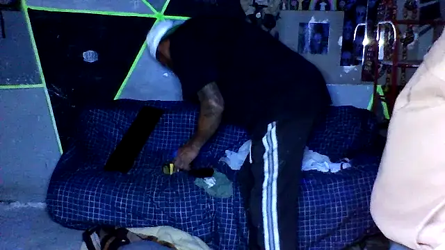 dulcedeseo13 online show from April 23, 2026, 2:41 pm