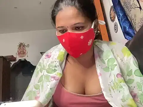 Tamil Sanjana  online show from December 21, 2025, 5:42 pm