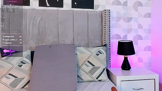 Snapshot of ashly__ms chatting on October 25, 2025, 7:41 pm ashly ms online show from October 25, 2025, 7:41 pm