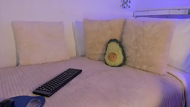 Snapshot of Alissonroses chatting on March 19, 2025, 5:28 pm Alissonroses online show from March 19, 2025, 5:28 pm