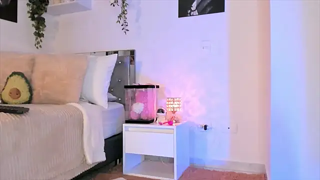 Snapshot of Alissonroses chatting on September 11, 2025, 11:05 pm Alissonroses online show from September 11, 2025, 11:05 pm