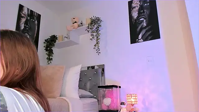 Snapshot of Alissonroses chatting on September 12, 2025, 9:04 pm Alissonroses online show from September 12, 2025, 9:04 pm