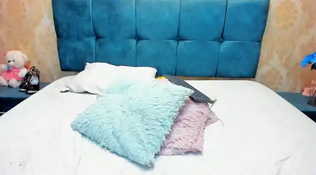 CintiaWalker online show from January 17, 2025, 3:32 pm