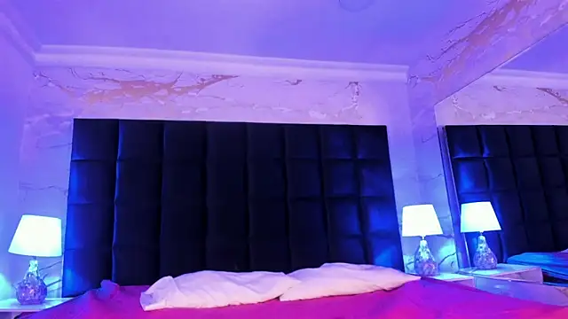 loladupont online show from February 13, 2026, 3:13 am