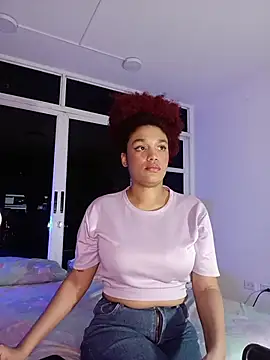 Snapshot of loladupont chatting on April 2, 2026, 3:04 am loladupont online show from April 2, 2026, 3:04 am