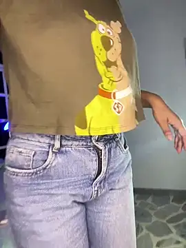 Snapshot of loladupont chatting on April 5, 2026, 2:53 am loladupont online show from April 5, 2026, 2:53 am