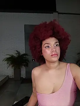 Snapshot of loladupont chatting on April 13, 2026, 3:01 am loladupont online show from April 13, 2026, 3:01 am