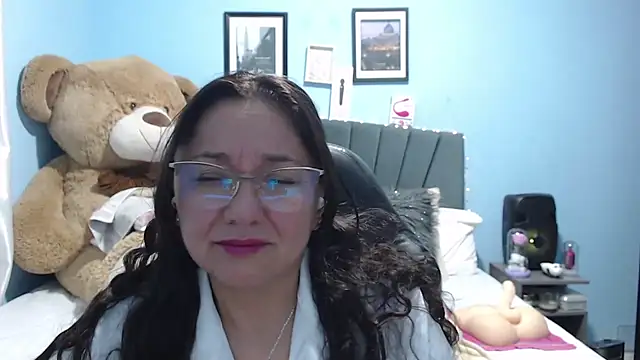 AngelRouss online show from March 13, 2026, 12:17 am