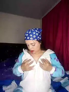 Snapshot of AriaYummy chatting on December 29, 2024, 1:02 am AriaYummy online show from December 29, 2024, 1:02 am