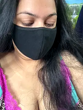 FlatVincy4 online show from October 2, 2025, 3:57 am