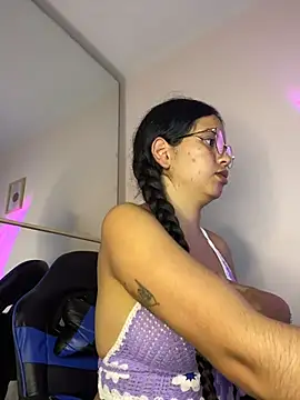 Rosita forever  online show from March 25, 2026, 8:04 pm