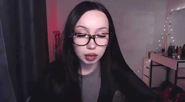 MoranaMissGod online show from December 27, 2024, 9:43 pm