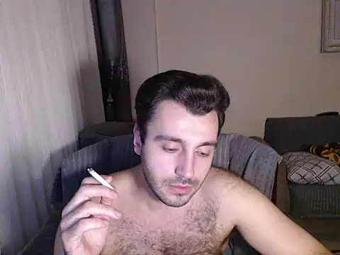 handsomeee04 online show from October 29, 2025, 5:14 pm