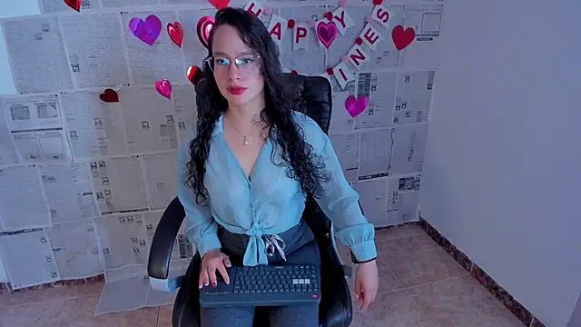 Snapshot of emmaTorres1 chatting on February 15, 2025, 4:56 pm emmaTorres1 online show from February 15, 2025, 4:56 pm