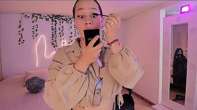 Snapshot of emmaTorres1 chatting on September 30, 2025, 3:39 pm emmaTorres1 online show from September 30, 2025, 3:39 pm