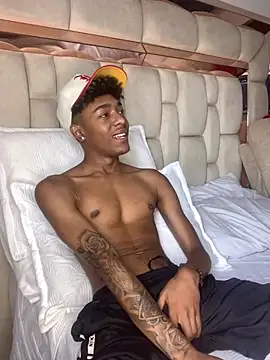 Boy cock18 online show from January 31, 2025, 3:33 pm